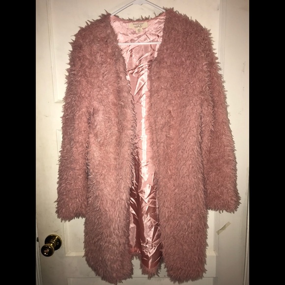 Coat - Picture 1 of 4